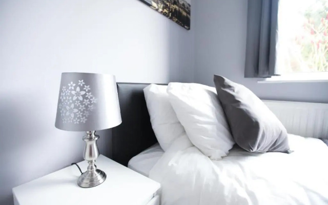 Honest Hospital House Apartment 1