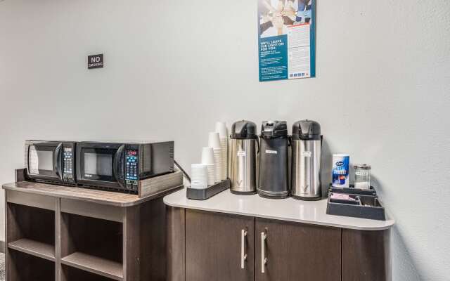 Motel 6 Fort Wayne, IN