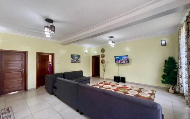 "room in House - Spacious Private Room @ Myplace"