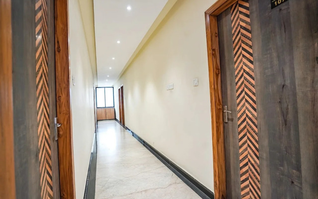 FabHotel Park Mahindra