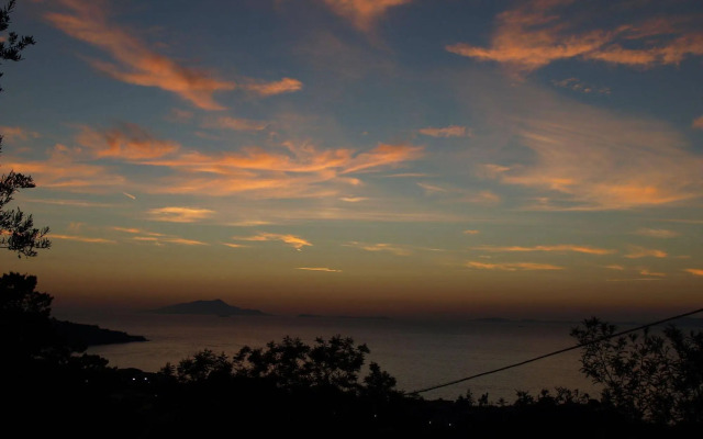 M Suites Sorrento