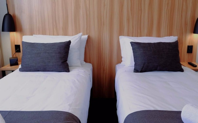 No. 9 Hotel