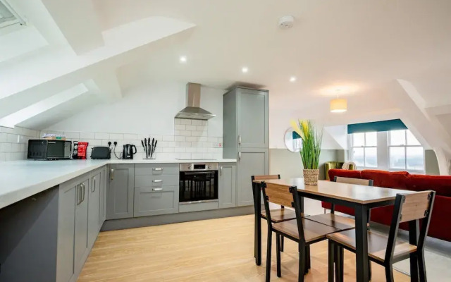 Host Stay Foley Abode