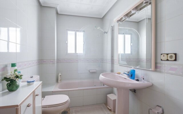 Simplistic Apartment in Ubeda near Clock Tower