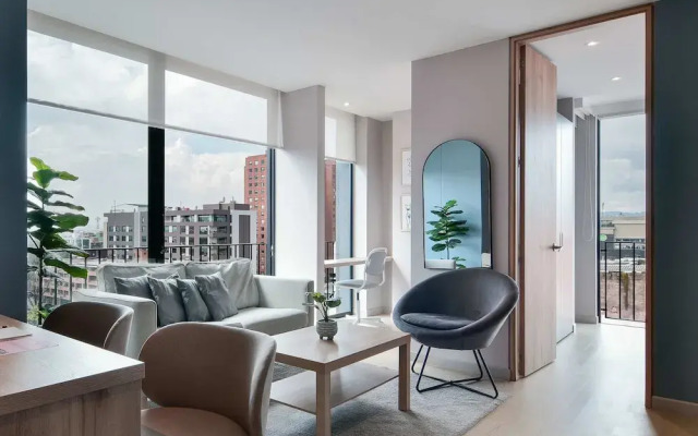 w Spectacular Loft w Balcony in El Nogal