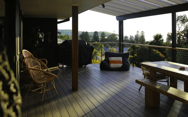 THE WERRI SHACK Werri Beach Gerringong 4pm check out Sundays