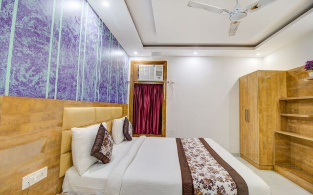 FabHotel Gross inn Suites
