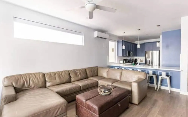 Island Paradise 4BR Combo Sleeps 16