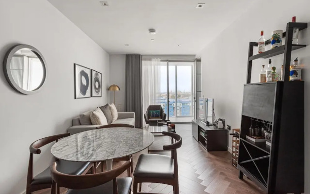 Battersea Power Station Flat With River Views