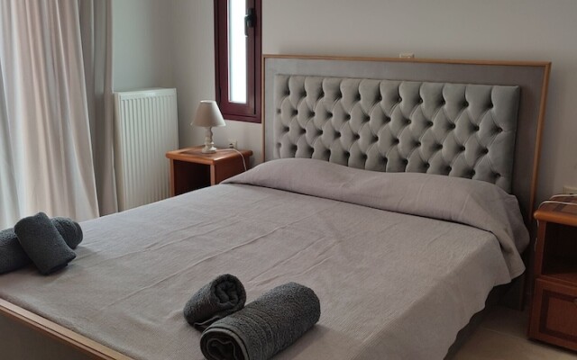 ALONI cottage