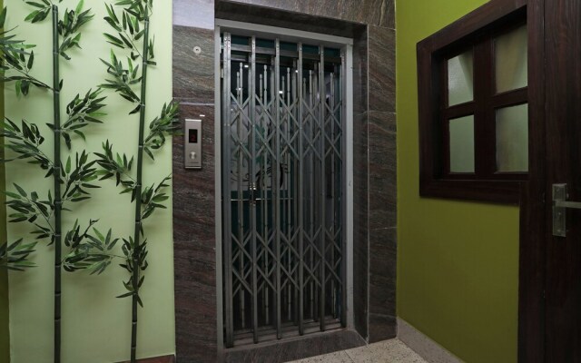 Hotel 86B By OYO Rooms