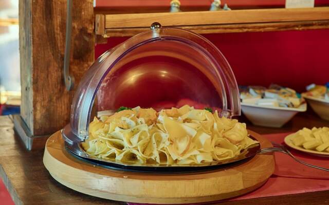 Hotel & Gasthof Zur Linde