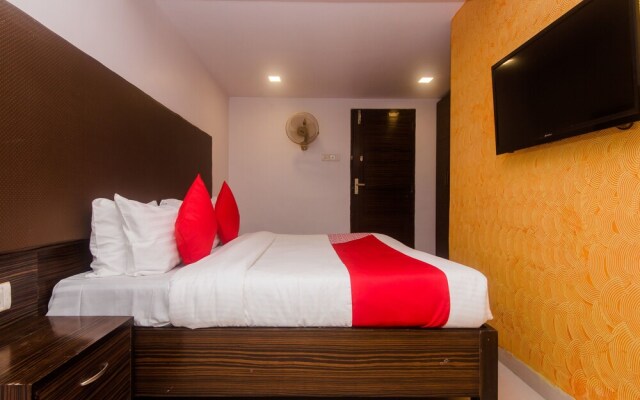 Hotel Palm Star By OYO Rooms