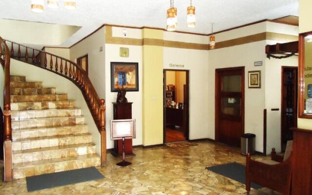Hotel Atahualpa