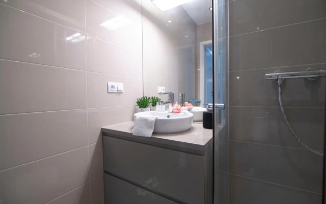 WLR Apartments - Hoza II