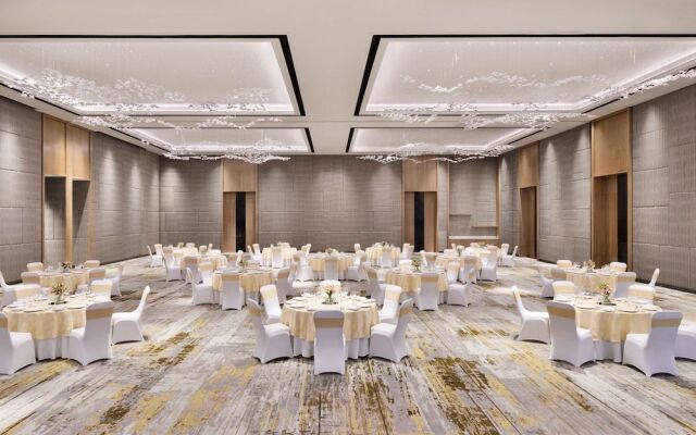 Courtyard by Marriott Aravali Resort