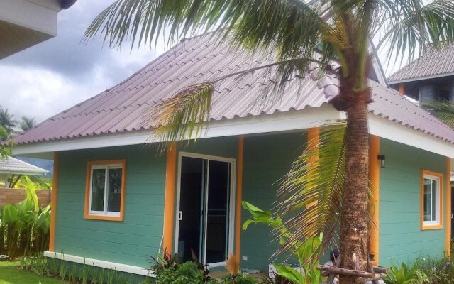 Coconut Homes & Cafe