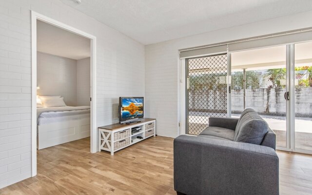 Sea-Hi Beachside Apartment