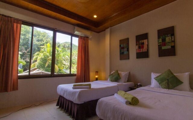 Goodtime Beach Hostel - Adults Only