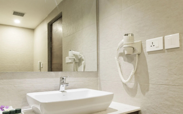 Hotel Roadhouse, Kathmandu - contemporary boutique hotel