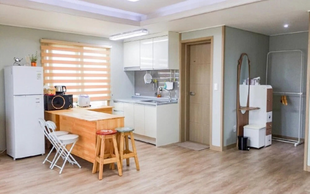 Jeju Jinggeomdari Pension