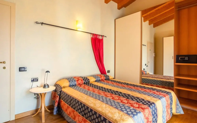 Modern Salo Flat With Pool