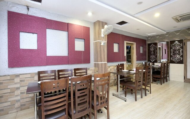 OYO 3025 Hotel Amaze