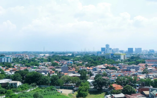 Studio Room at Bassura City Apartment near Mall