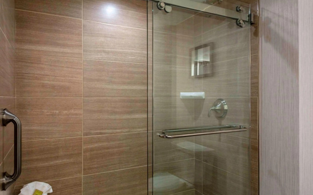 DoubleTree by Hilton Burlington Vermont