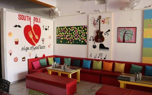 Hotel Kirti Plaza