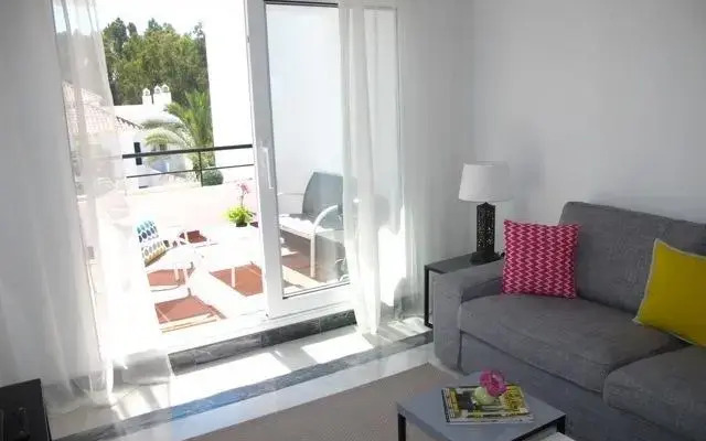 Los Senoros Tropical Paradise