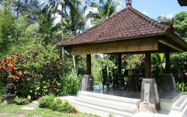 Suara Air Luxury Villa Ubud