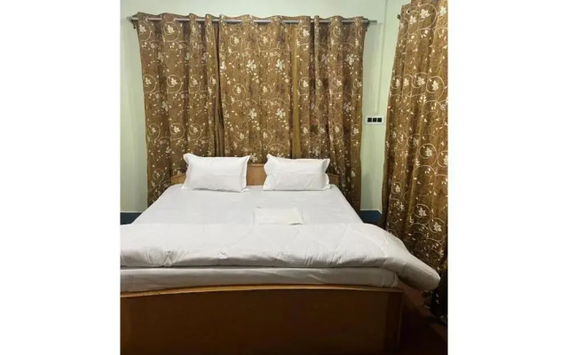 Hotel Al Azizia