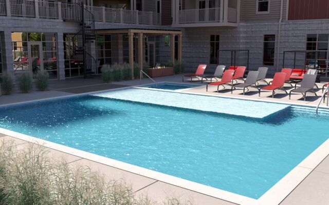 Stunning 4-BR Houses with On-Site Pool