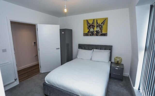 Immaculate 2-bed Apartment in London