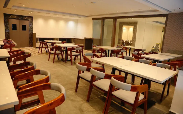 Lemonridge Hotels IDPL Balanagar