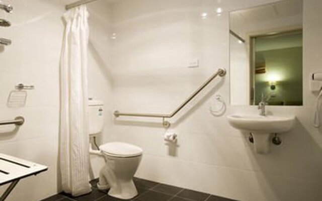 BEST WESTERN Tall Trees Canberra