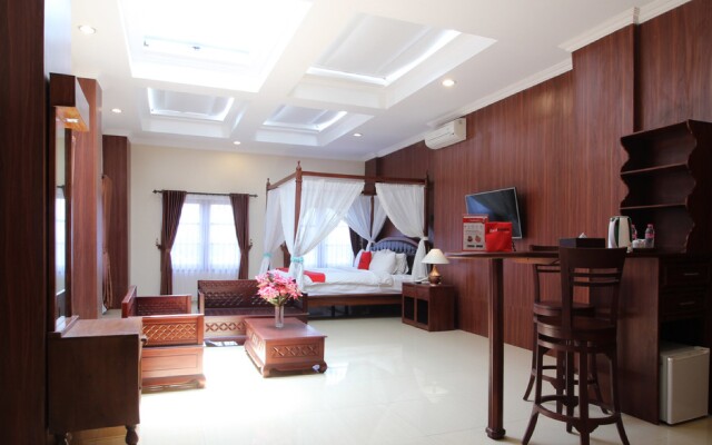 RedDoorz Premium @ The Garden Suites Solo