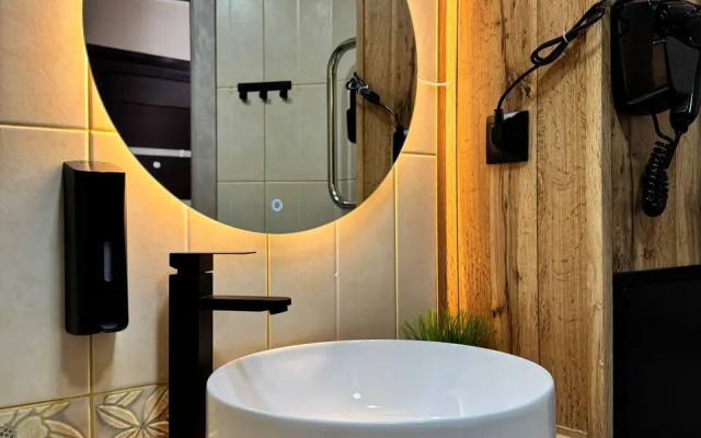 Bragin HILL (Брагин Хилл) на улице Маршала Жукова 20