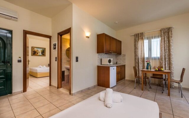Dias Luxury Studios & Apartments