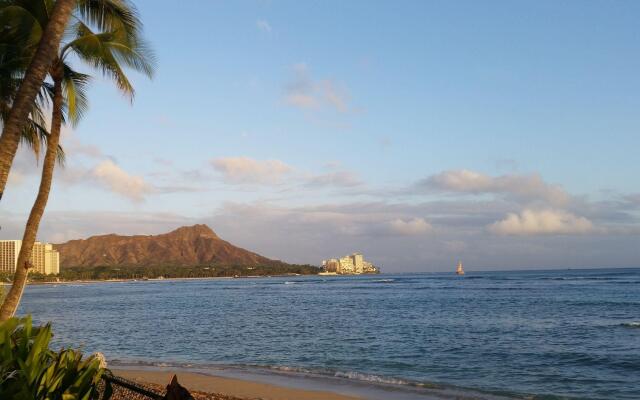 Hilton Waikiki Beach