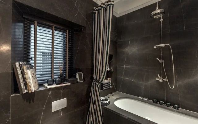 Luxury Apartment at Cadogan Square I