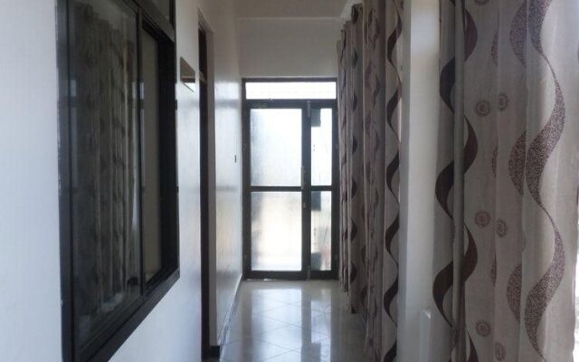 Flamingo Garden Inn & Hotel