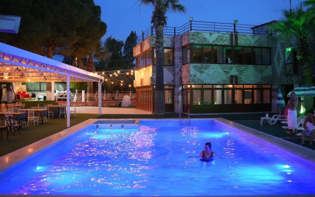 Pamukkale Apollon Garden