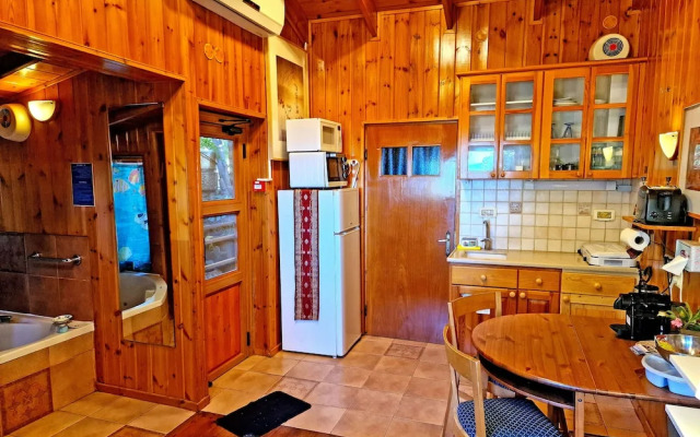 Ohn-Bar Guesthouse