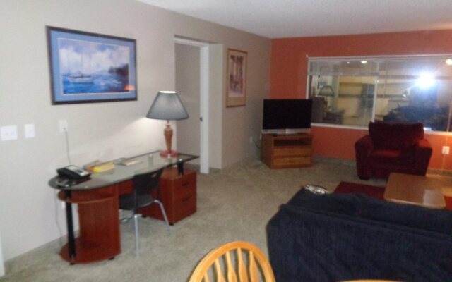 Riverview Suites