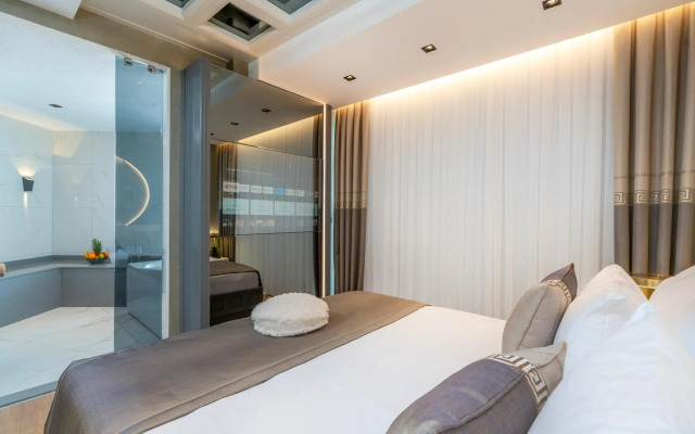 Golden Star Hotel