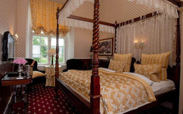 Hvedholm Slotshotel