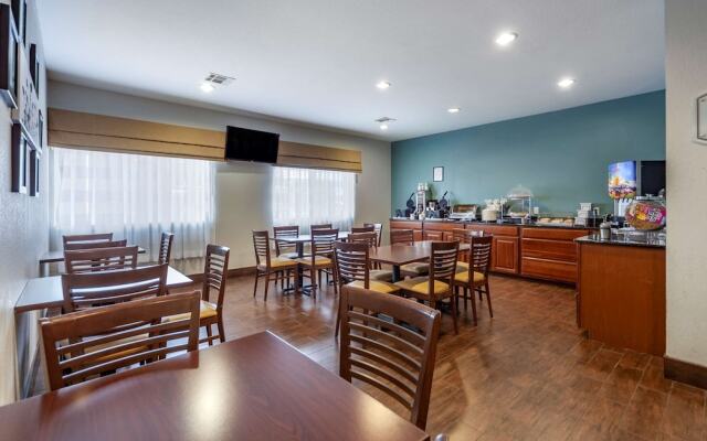 Sleep Inn & Suites Hays Area