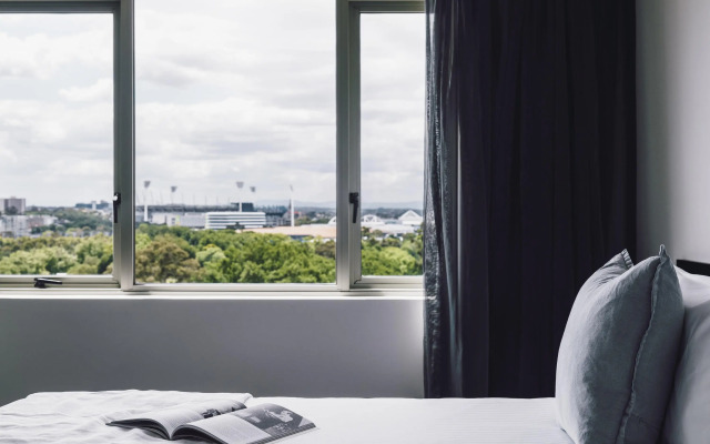 Quay West Suites Melbourne